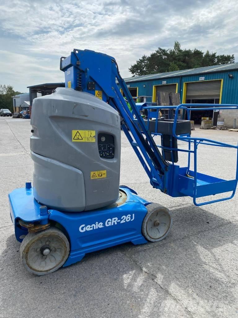 Genie GR 26 J Вертикальные мачтовые подъемники
