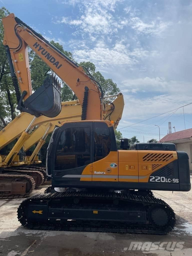 Hyundai 220LC-9S Гусеничные экскаваторы
