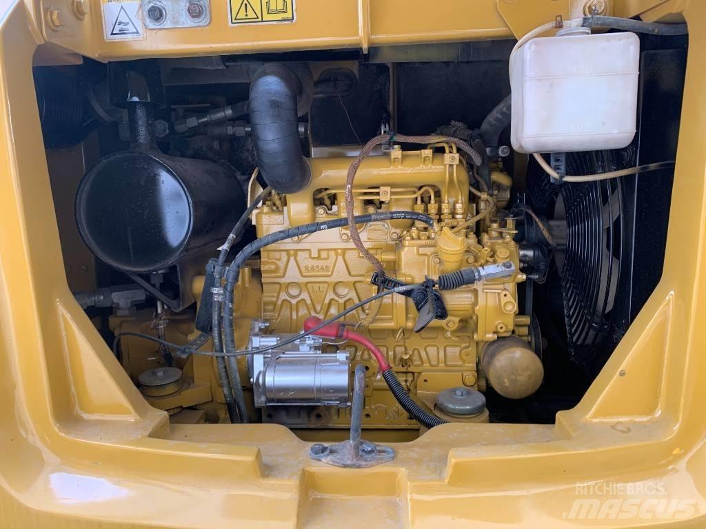 CAT 305.5E2 Гусеничные экскаваторы