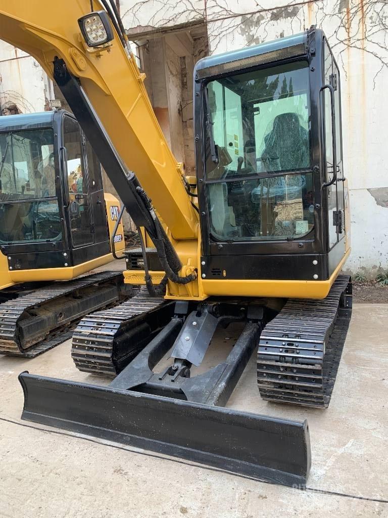 CAT 305.5E2 Гусеничные экскаваторы