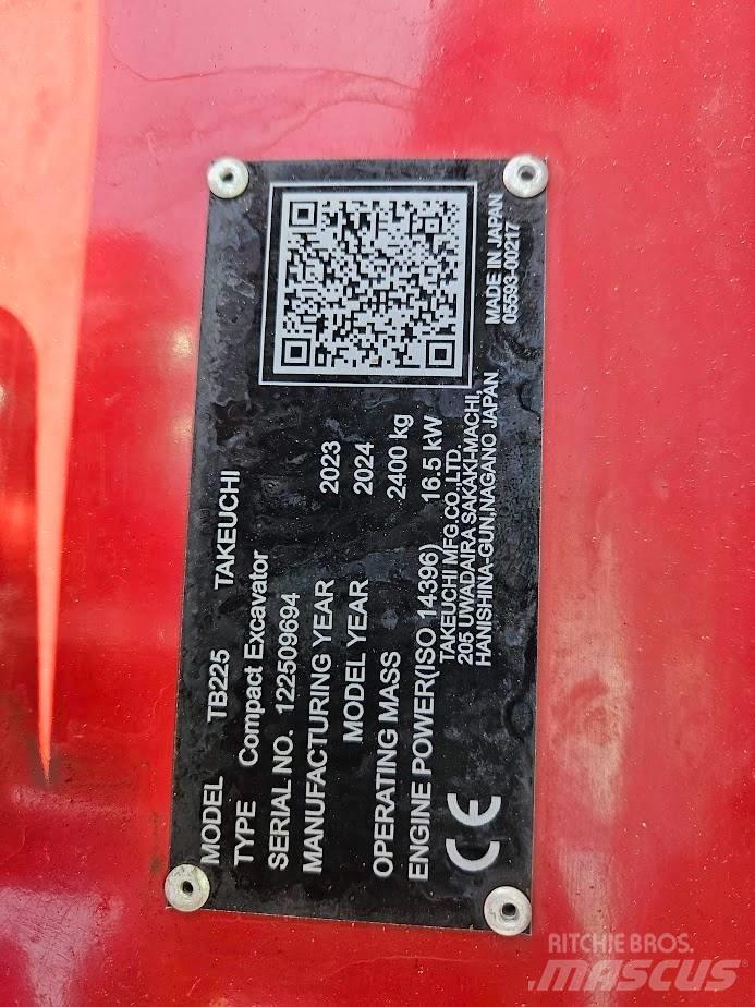Takeuchi TB225 V0 Мини-экскаваторы