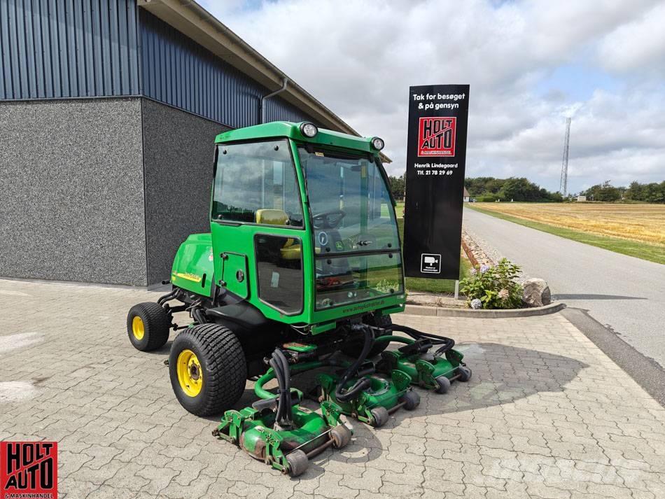 John Deere 3245 C Косилки фарватера