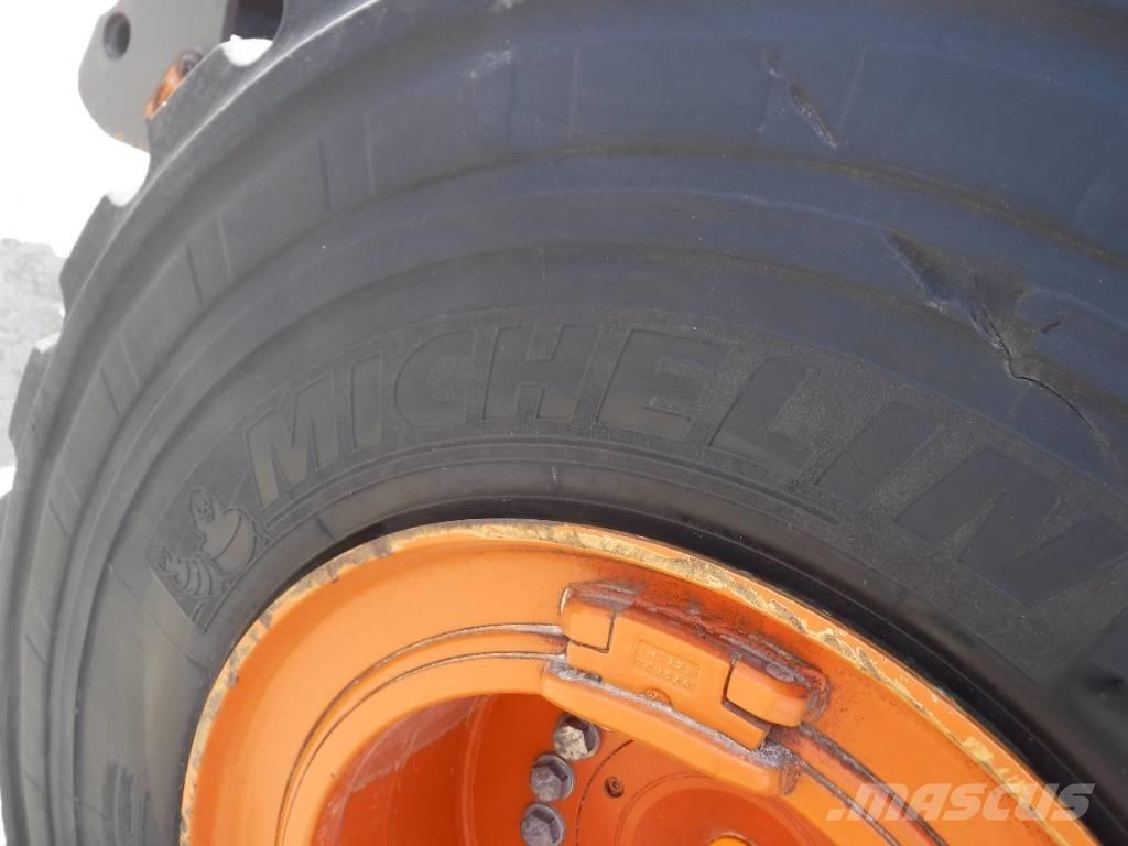 Hitachi ZW 310-6 Фронтальные погрузчики