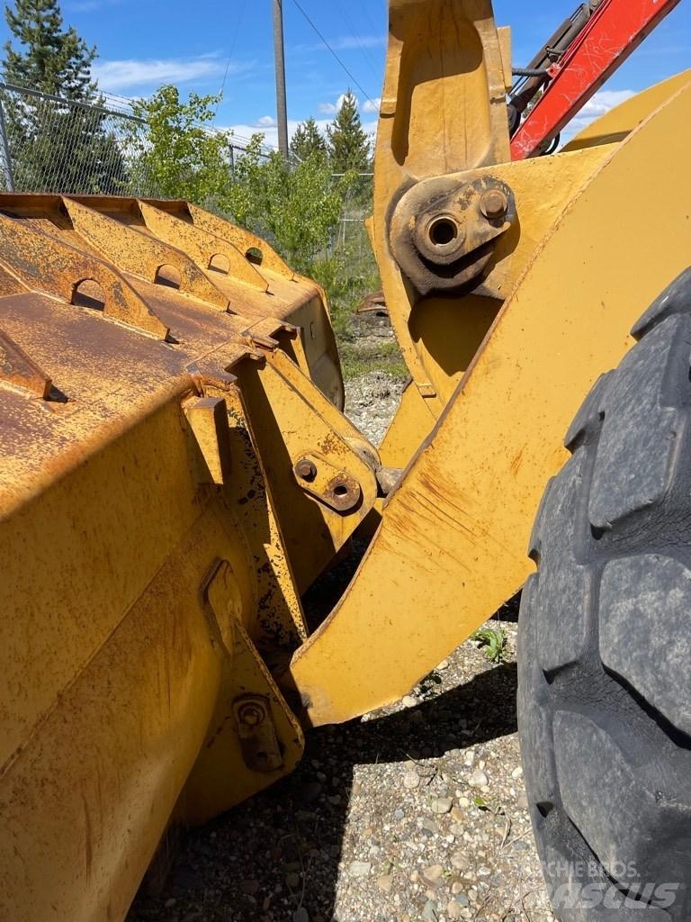CAT 966 E Фронтальные погрузчики