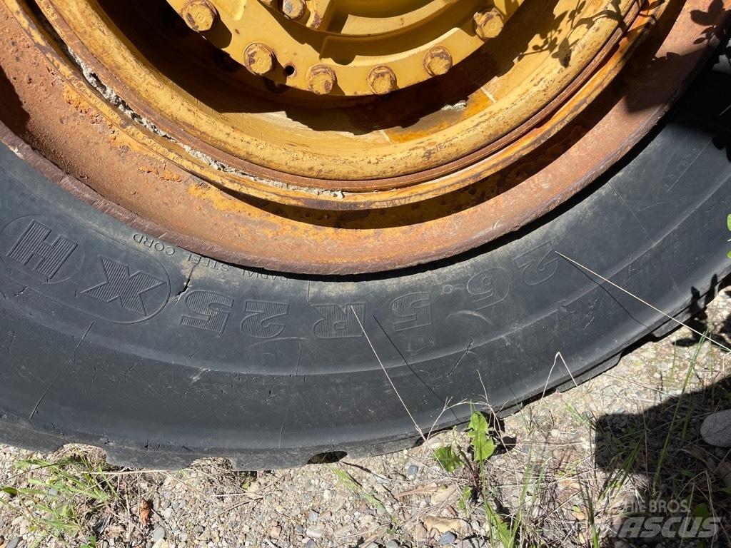 CAT 966 E Фронтальные погрузчики