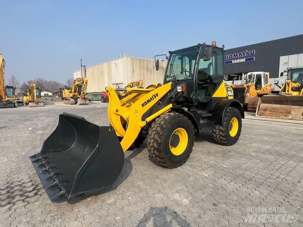 Komatsu WA 100 M-5 Фронтальные погрузчики