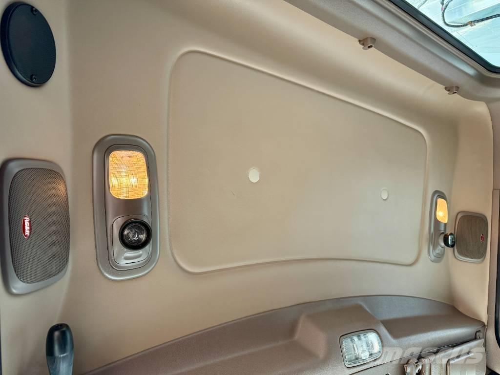 Peterbilt 389 Седельные тягачи