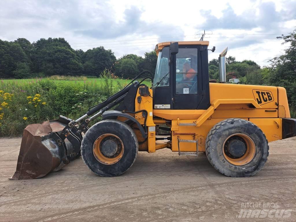 JCB 426 Фронтальные погрузчики