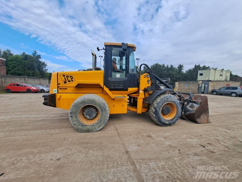 JCB 426 Фронтальные погрузчики