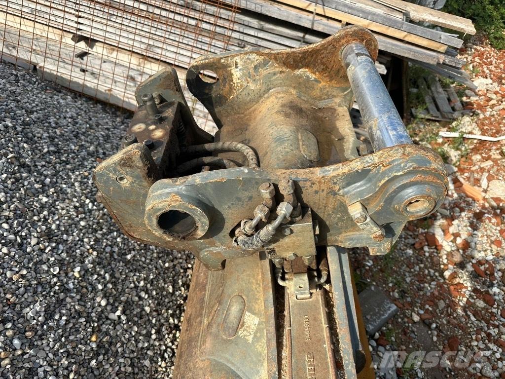 Liebherr R 922 Гусеничные экскаваторы
