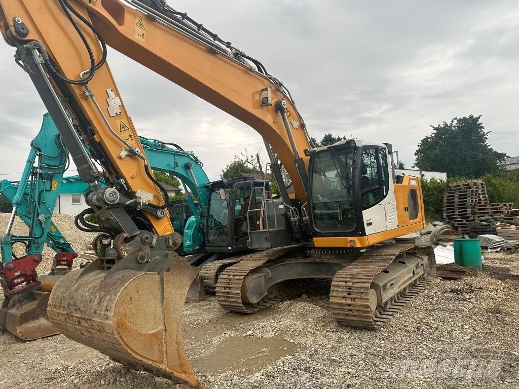 Liebherr R 922 Гусеничные экскаваторы