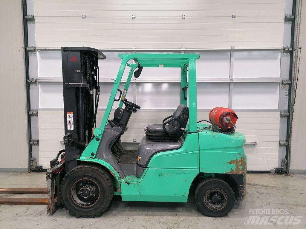 Mitsubishi FG35NT Газовые погрузчики