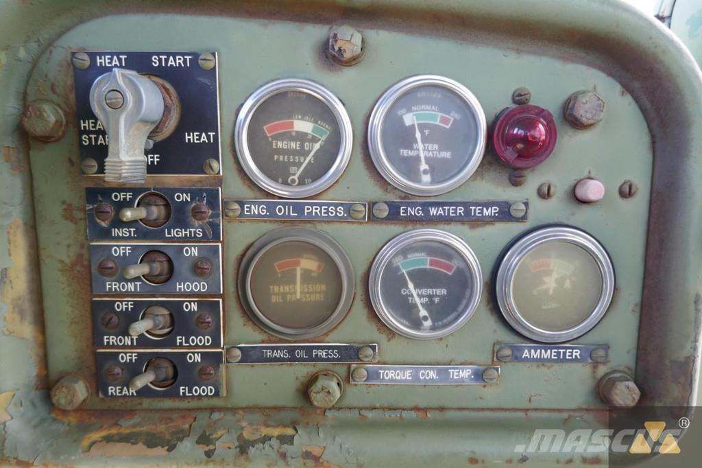 CAT D7F Ex-army Гусеничные бульдозеры