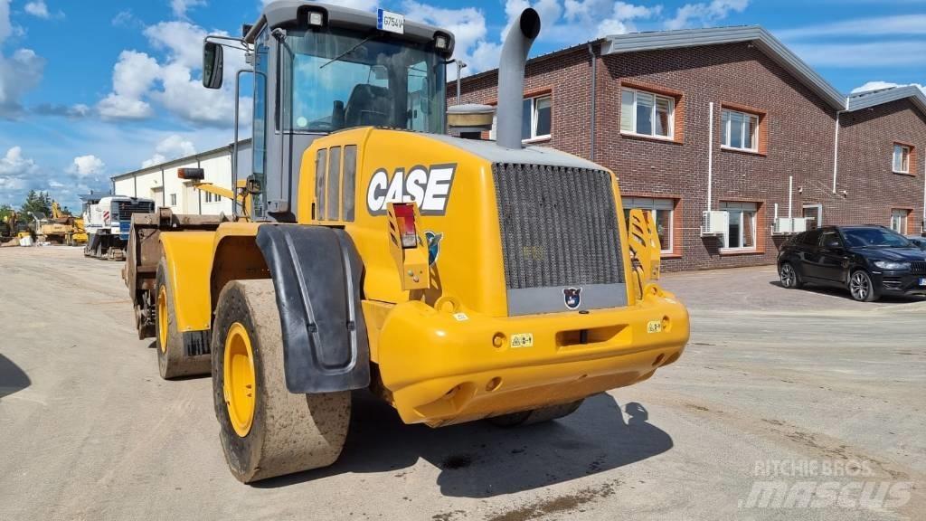 CASE 721 F Фронтальные погрузчики