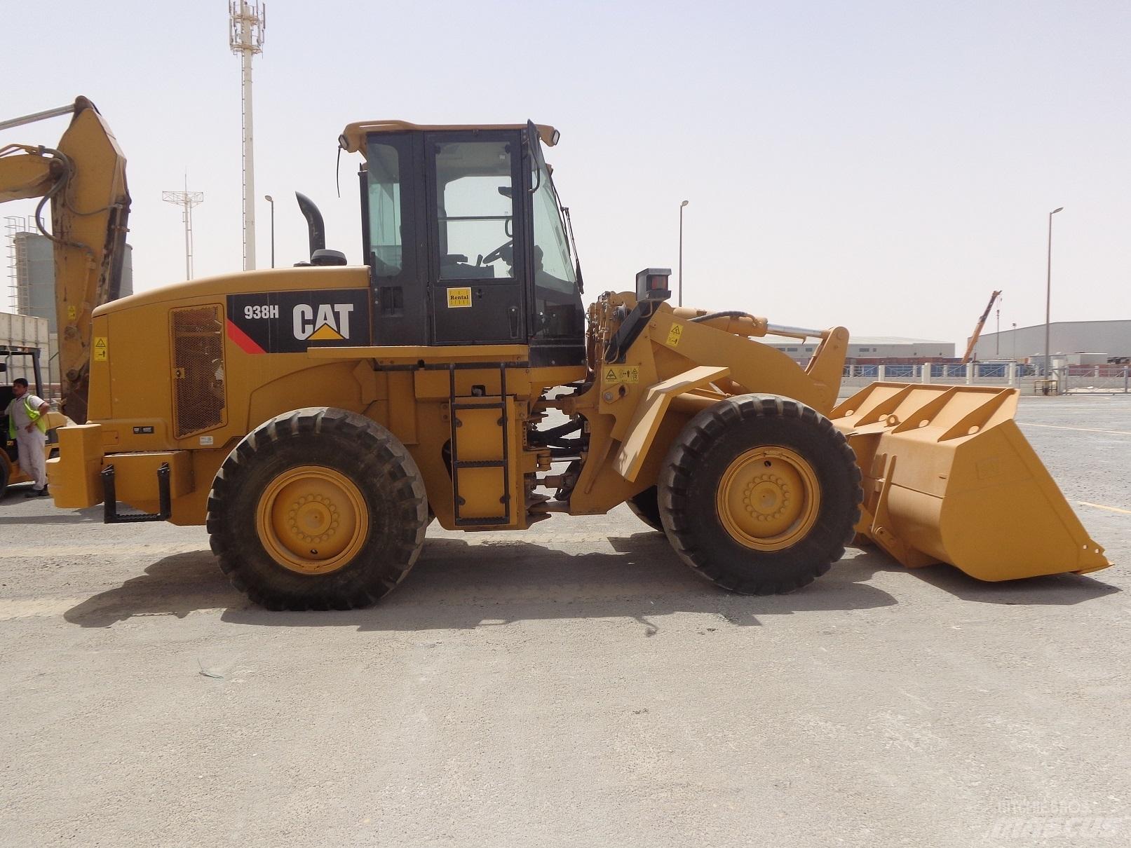 CAT 938H Фронтальные погрузчики