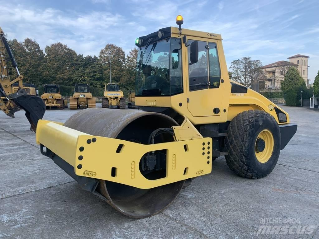 Bomag BW 213 D H-4 Грунтовые катки