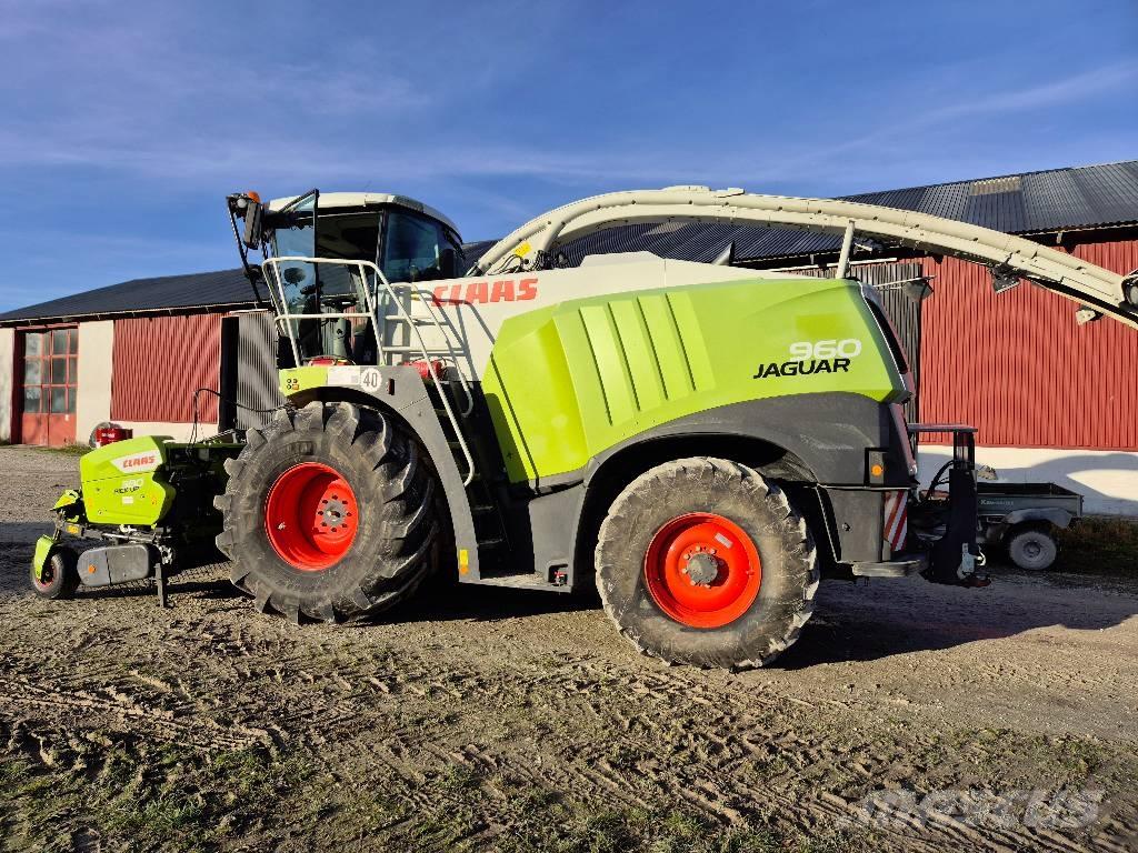 CLAAS Jaguar 960 4WD Самоходные кормоуборочные комбайны