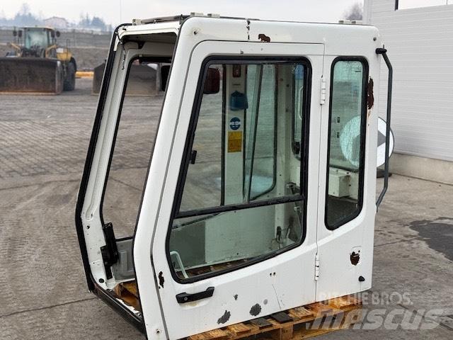 Liebherr R 944 B CAB Кабины и интерьер