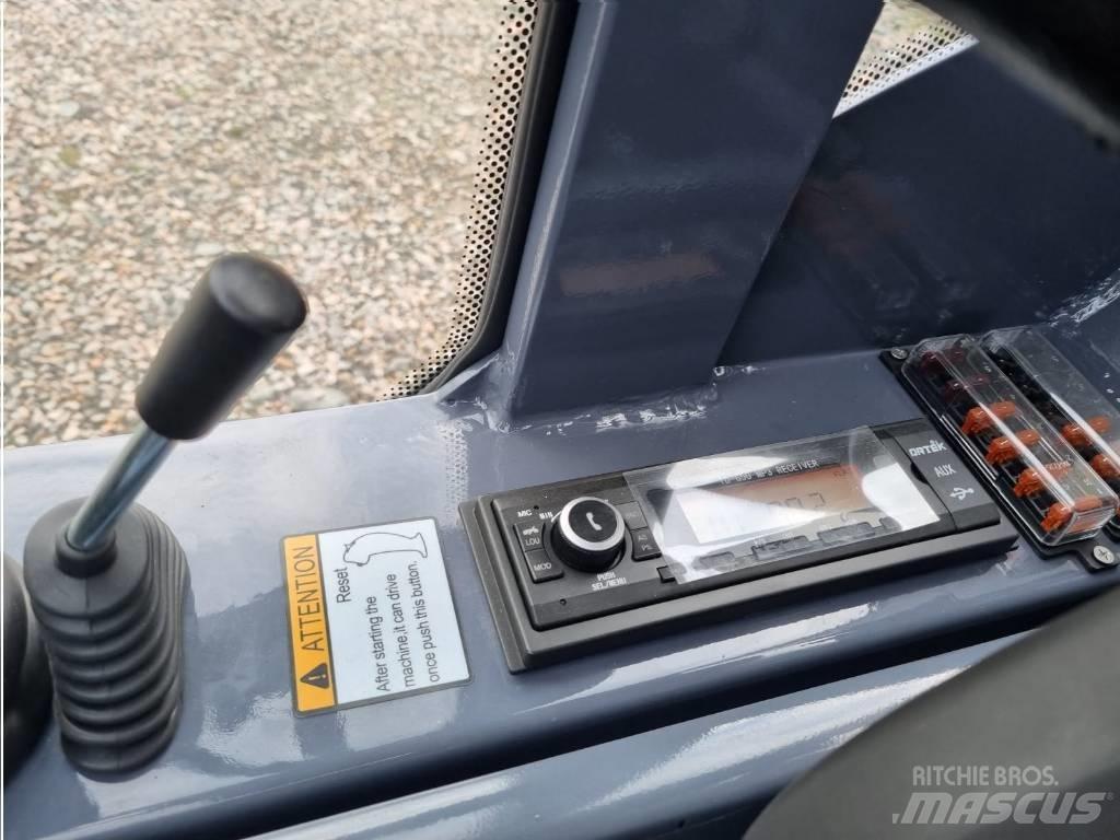 VM Loader 1026 LXC Малые погрузчики