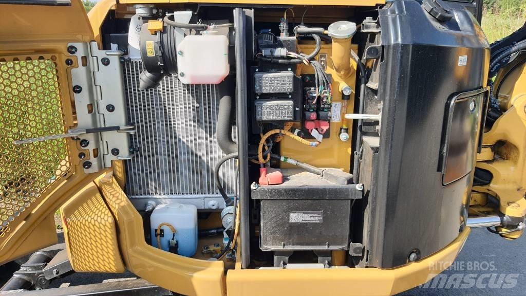 CAT 302.7 DCR 07A Мини-экскаваторы