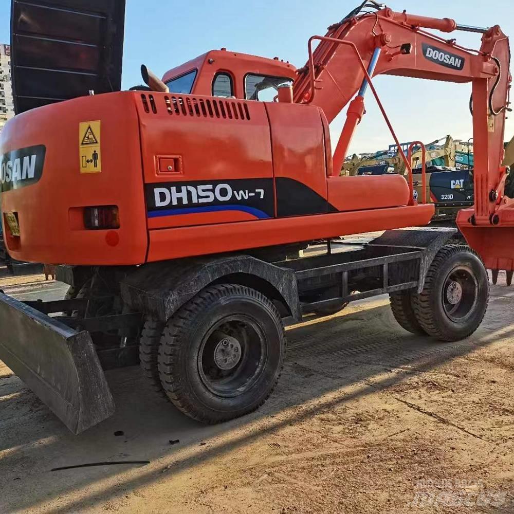 Doosan 150 W-7 Колёсные экскаваторы