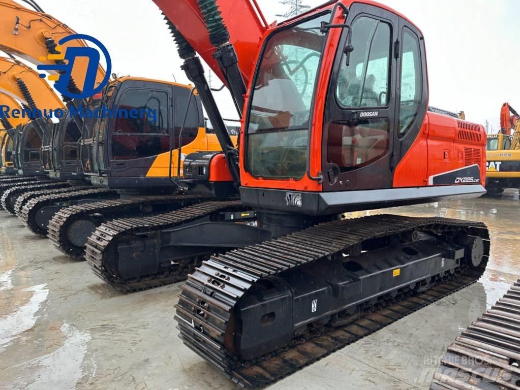 Doosan DX 225 LC-9C Гусеничные экскаваторы