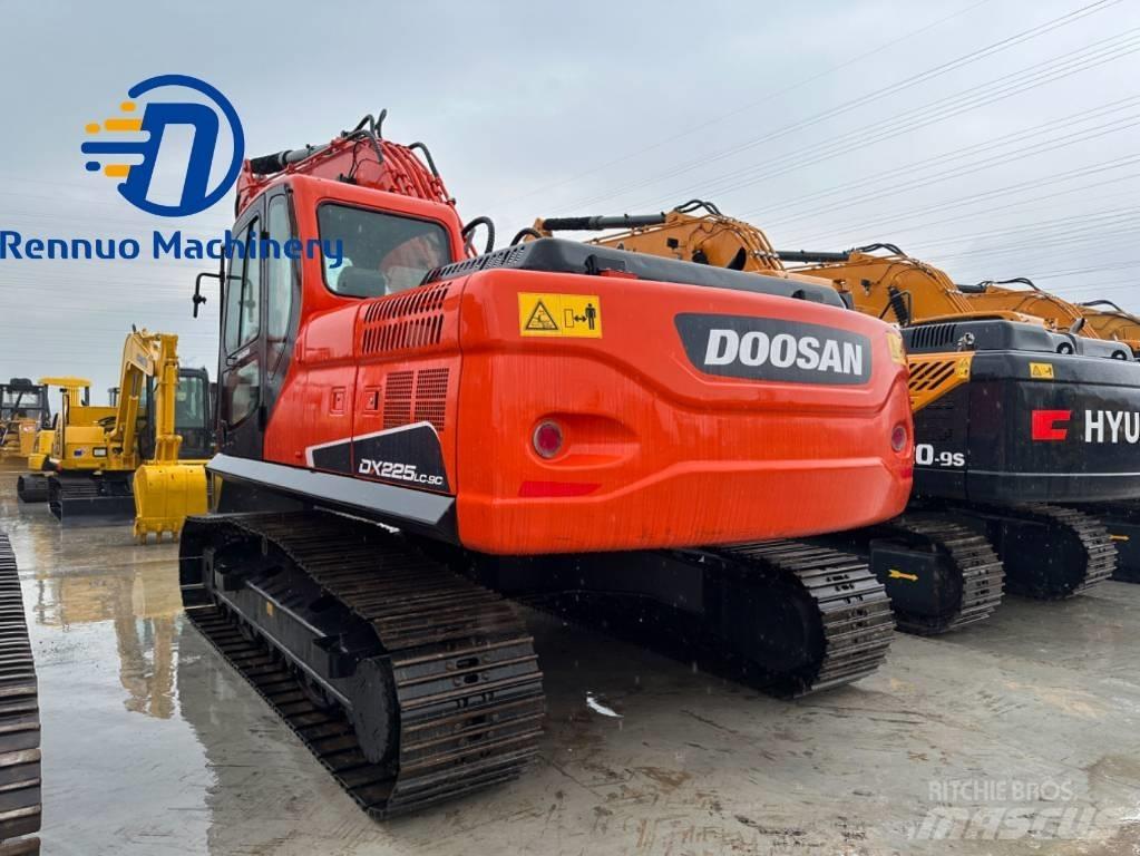 Doosan DX 225 LC-9C Гусеничные экскаваторы