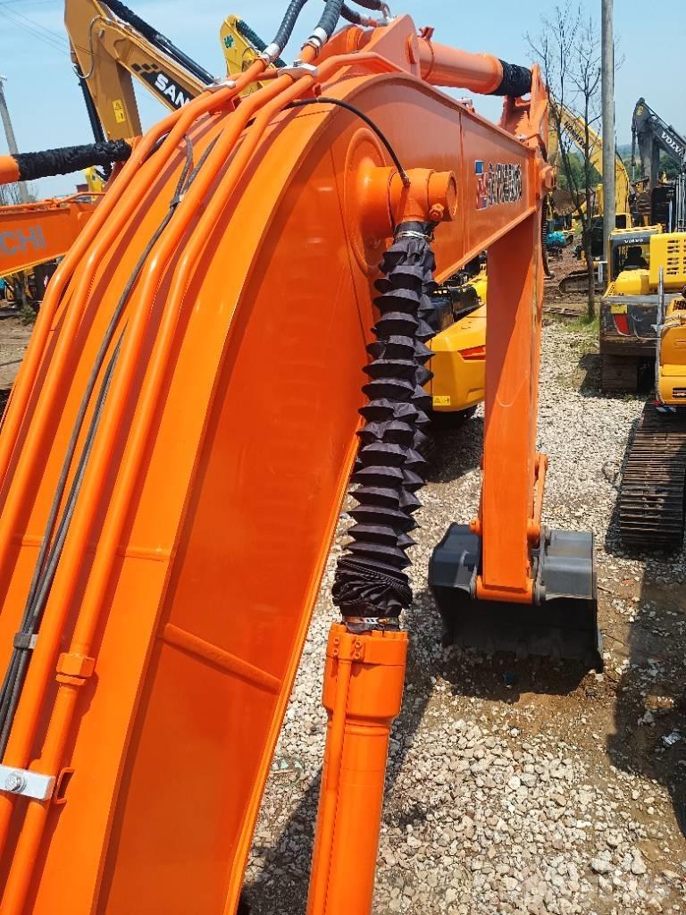 Hitachi ZX 240 Гусеничные экскаваторы