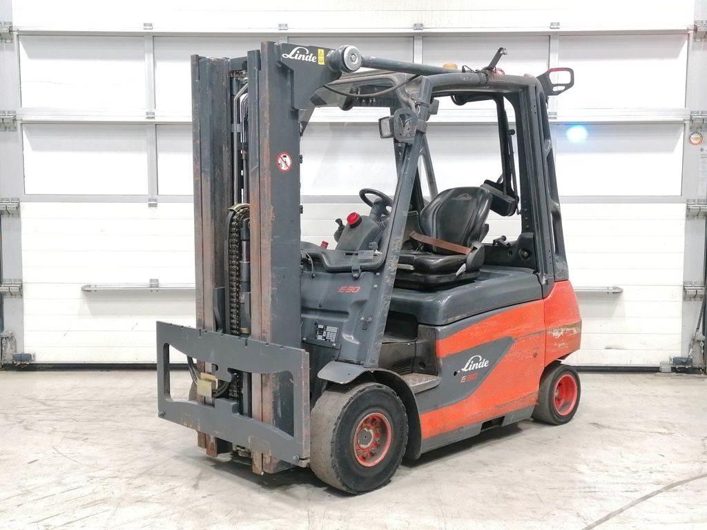 Linde E30-01 Электропогрузчики
