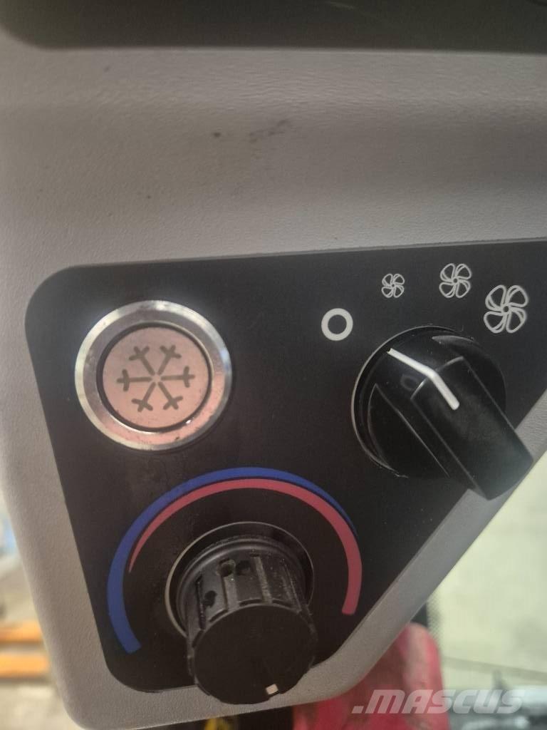 JCB 155 Мини-погрузчики