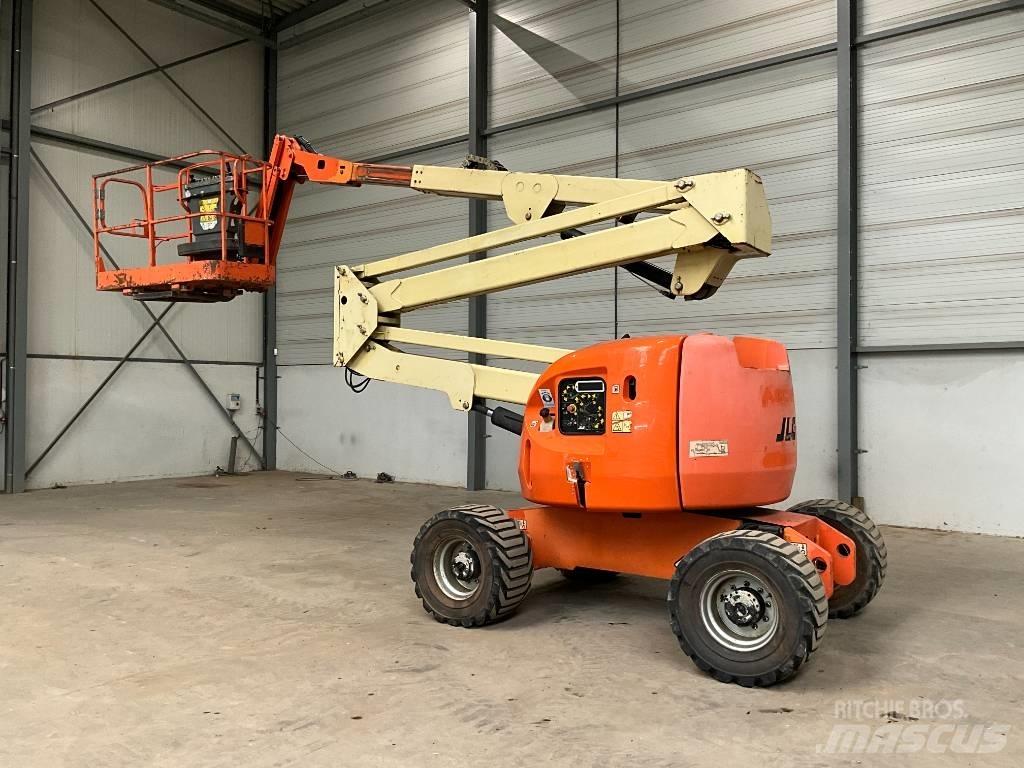 JLG 450 AJ Коленчатые подъемники