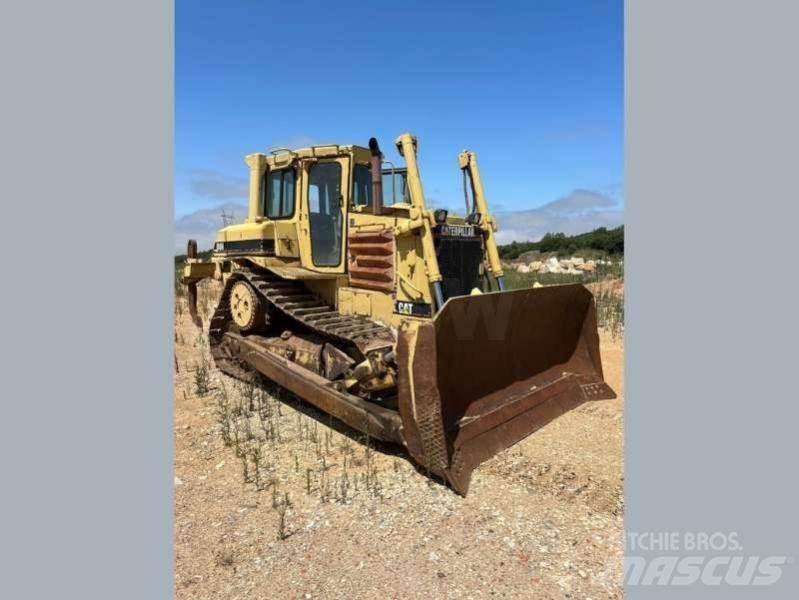 CAT D6H Гусеничные бульдозеры