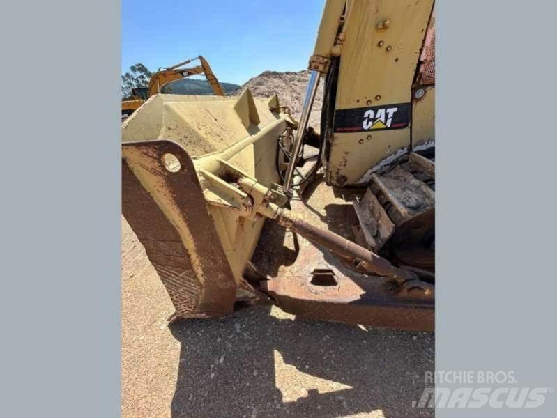 CAT D6H Гусеничные бульдозеры