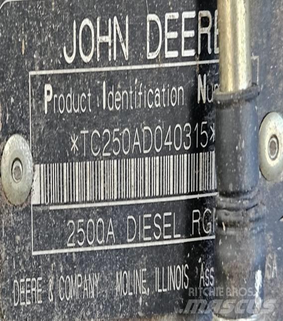 John Deere 2500 A Газонокосилки