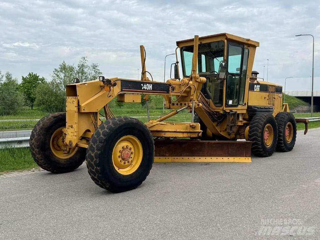 CAT 140H Грейдеры