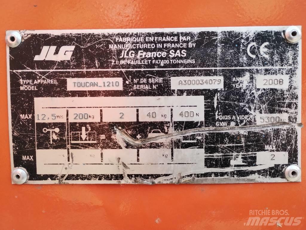 JLG Toucan 1210 Вертикальные мачтовые подъемники