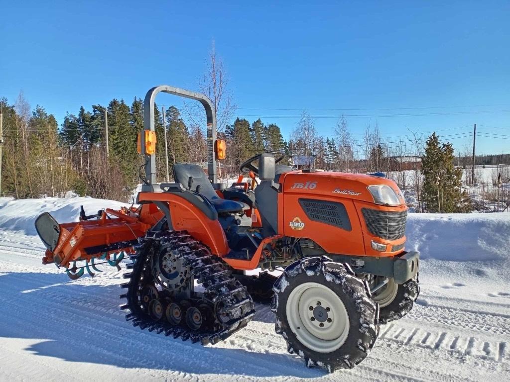 Kubota JB 16-PC Трактора