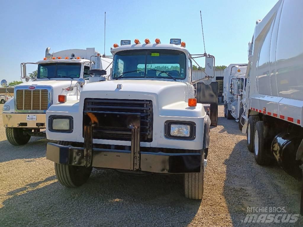 Mack RD 688 S Мусоровозы