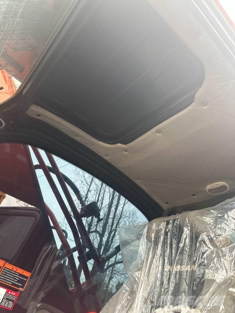 Doosan DX225 Гусеничные экскаваторы