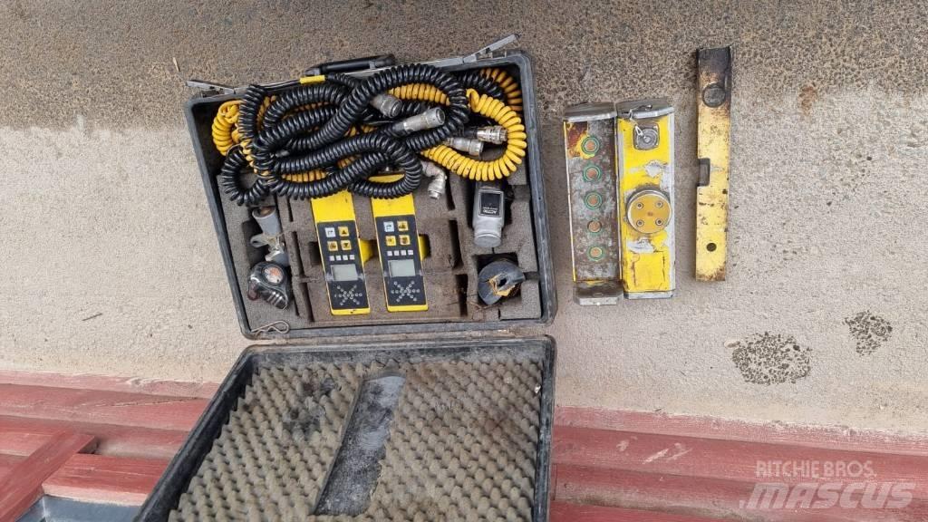 Bomag BF 300 Асфальтоукладчики