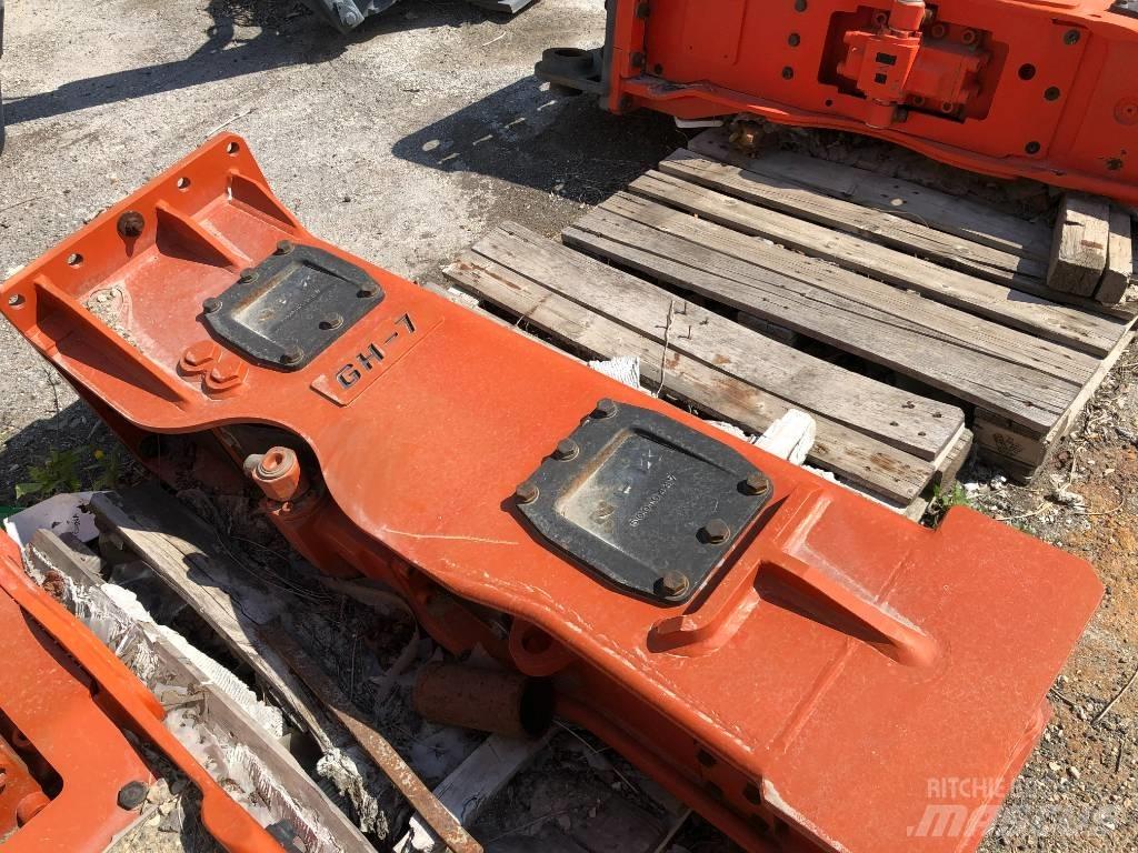 NPK GH 7 Гидромолоты