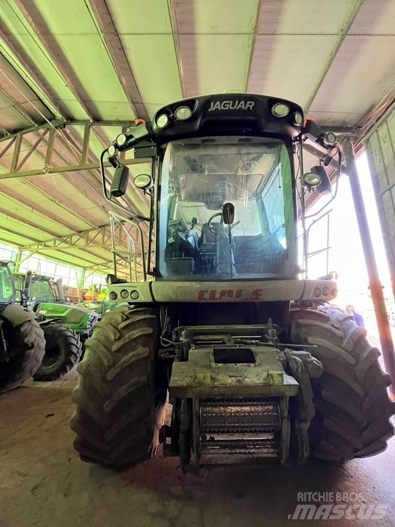 CLAAS Jaguar 950 Самоходные кормоуборочные комбайны