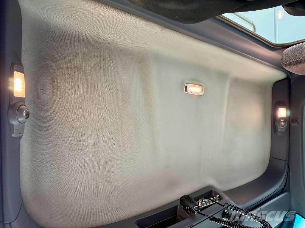 Peterbilt 567 Седельные тягачи