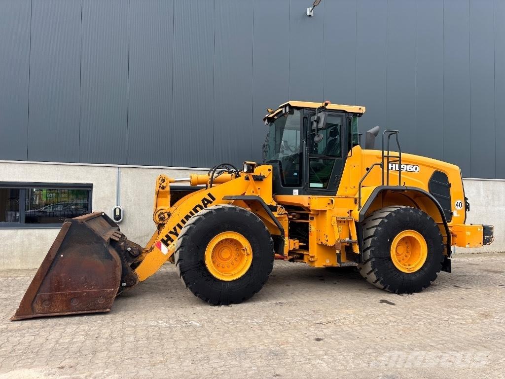 Hyundai HL 960 - 955 Фронтальные погрузчики