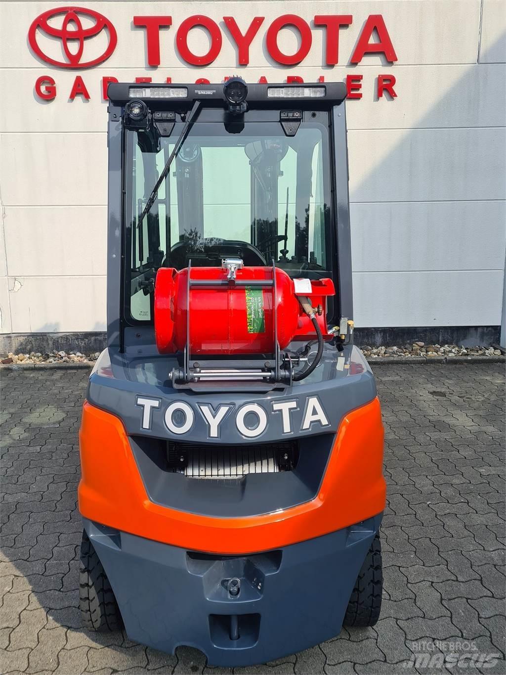 Toyota 02-8FGF25 Газовые погрузчики