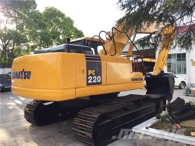 Komatsu PC 220-7 Гусеничные экскаваторы
