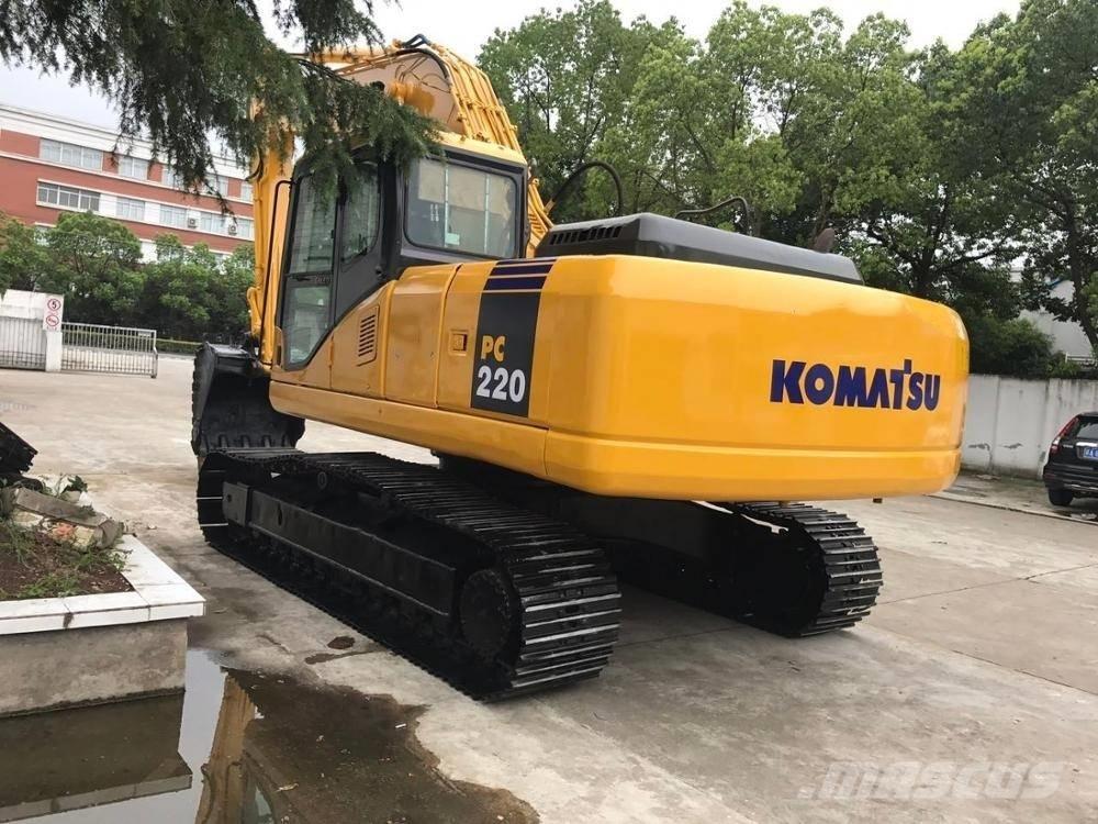Komatsu PC 220-7 Гусеничные экскаваторы