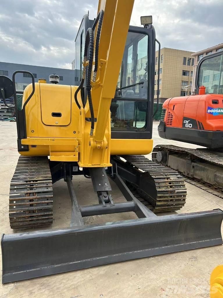 Komatsu PC 56 Мини-экскаваторы