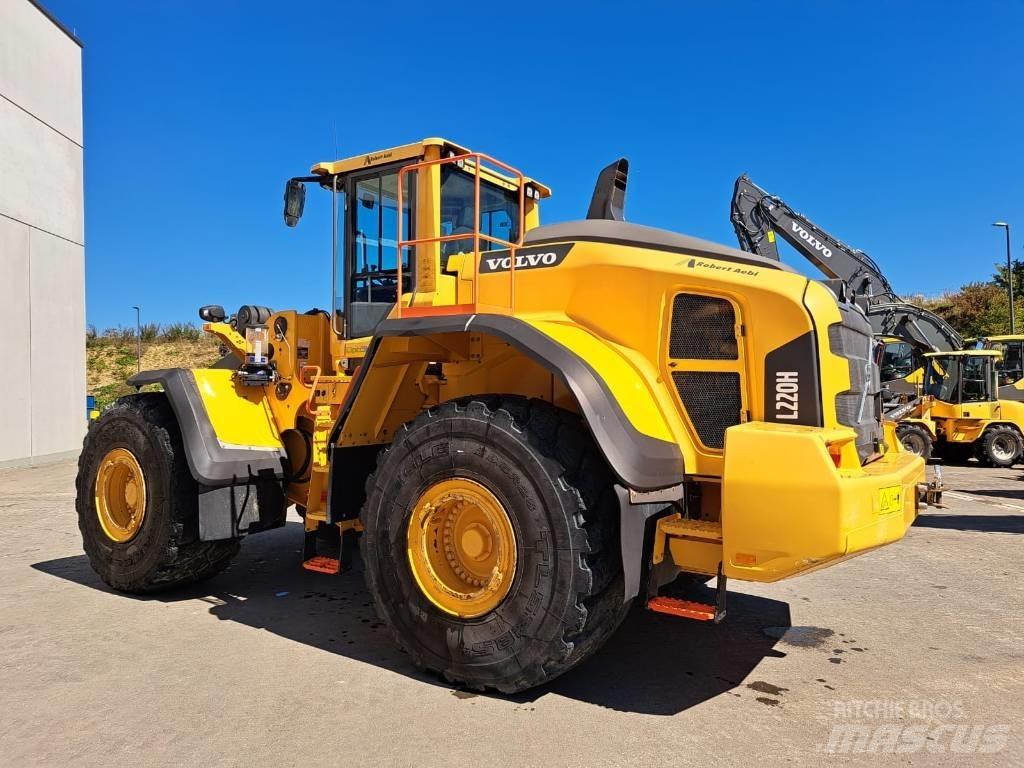 Volvo L 220 H Фронтальные погрузчики