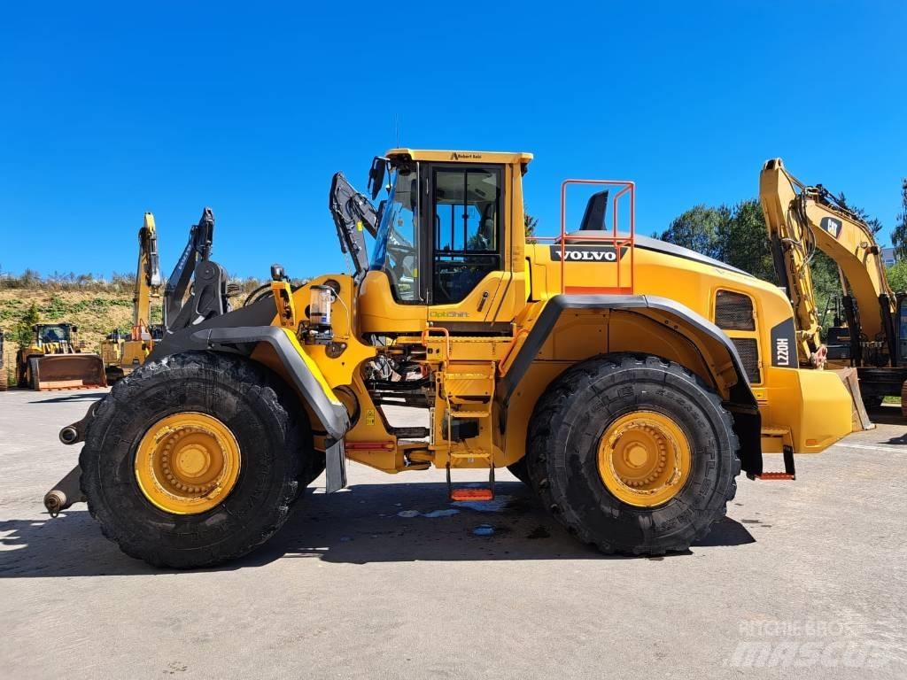 Volvo L 220 H Фронтальные погрузчики